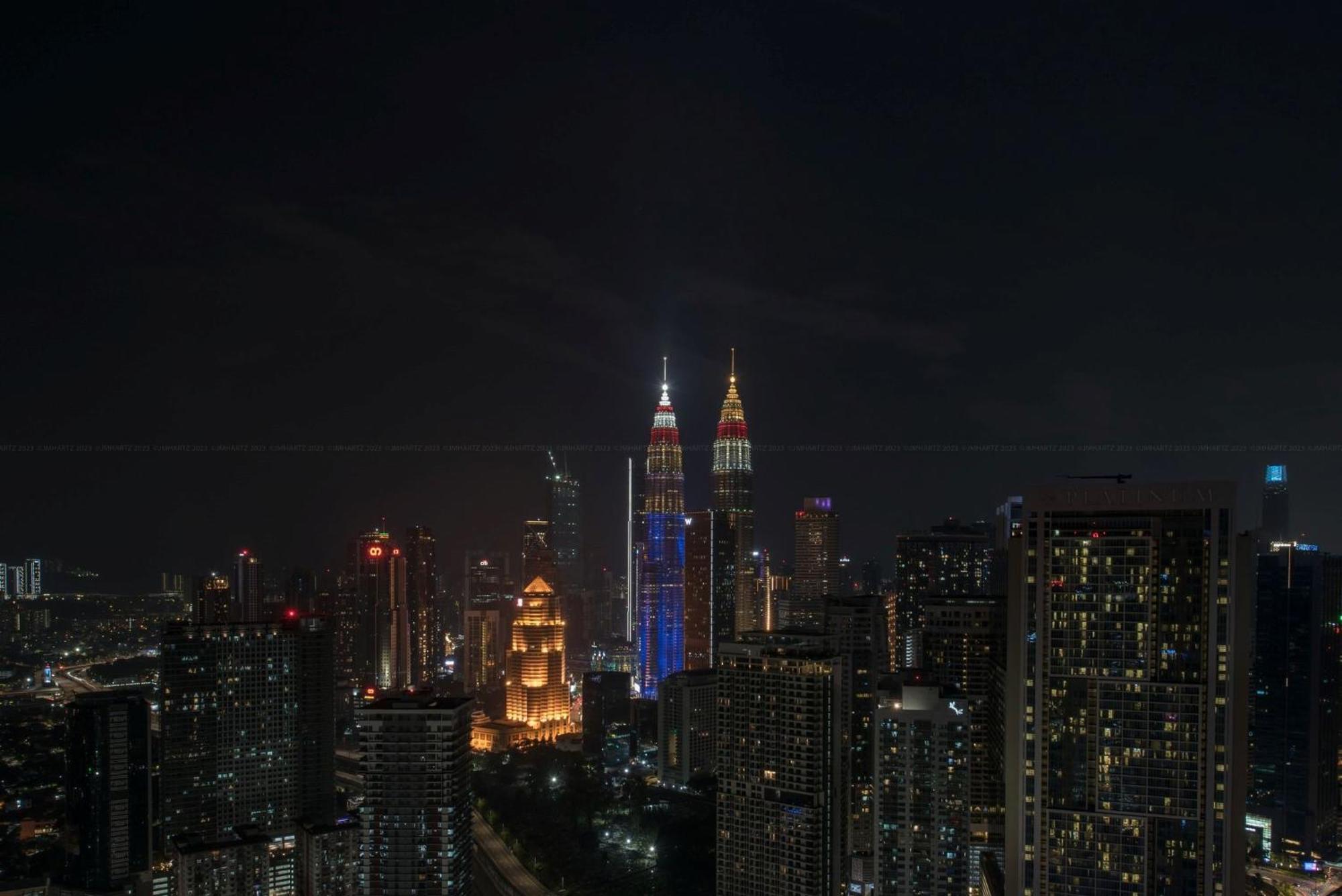The Luxe Suites Infinitum Klcc Kuala Lumpur Exterior photo